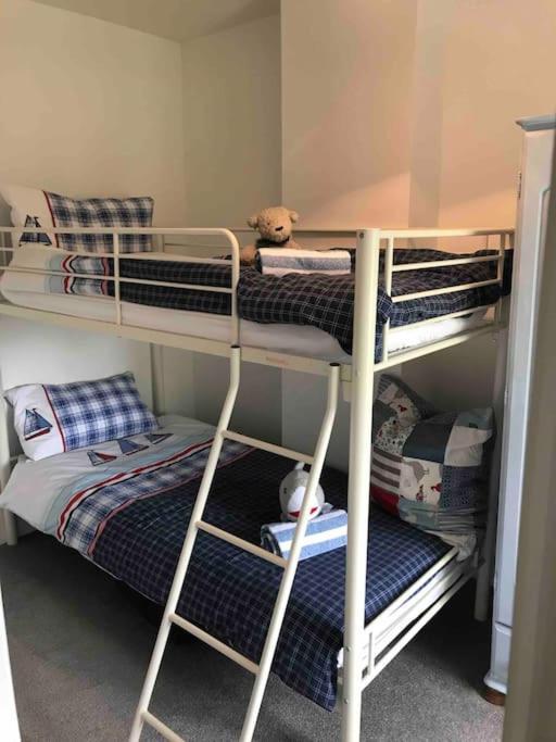 Lilly'S Cottage, Filey, Sleeps 8 Kültér fotó